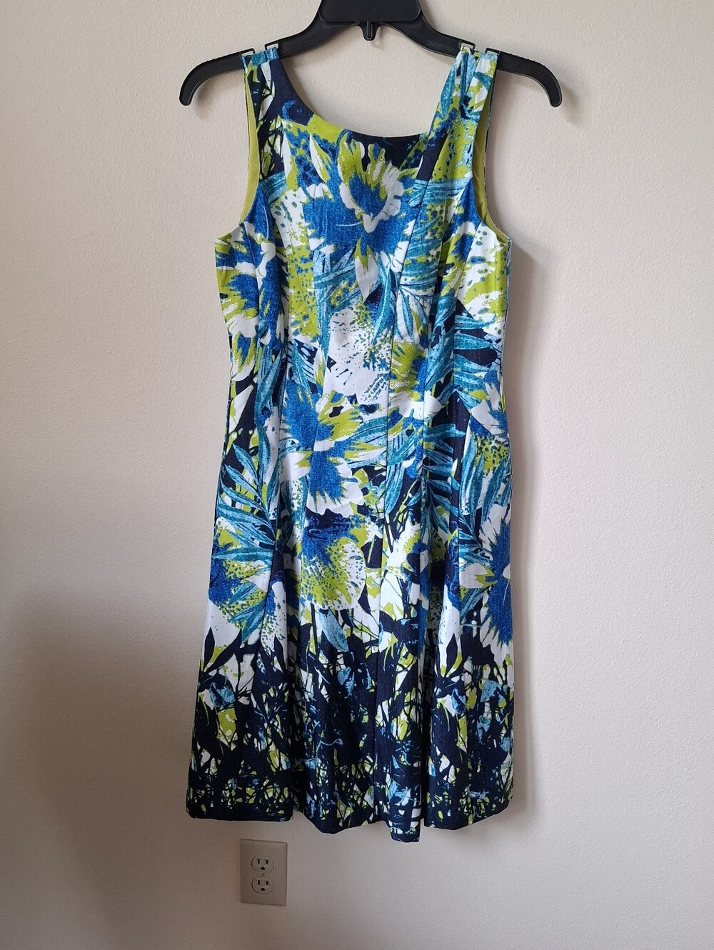 Nine West Sleeveless Blue Green Multi Floral A-Line Dress Size 6